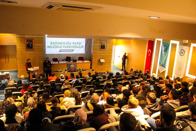BAYBURT ÜNİVERSİTESİ’NDE NARKOGENÇLİK FAALİYETLERİ